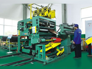 Máquina de enrolar bobinas de alumínio