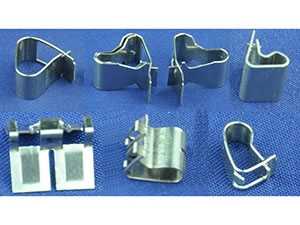 Máquina para fazer braçadeira tipo gaiola